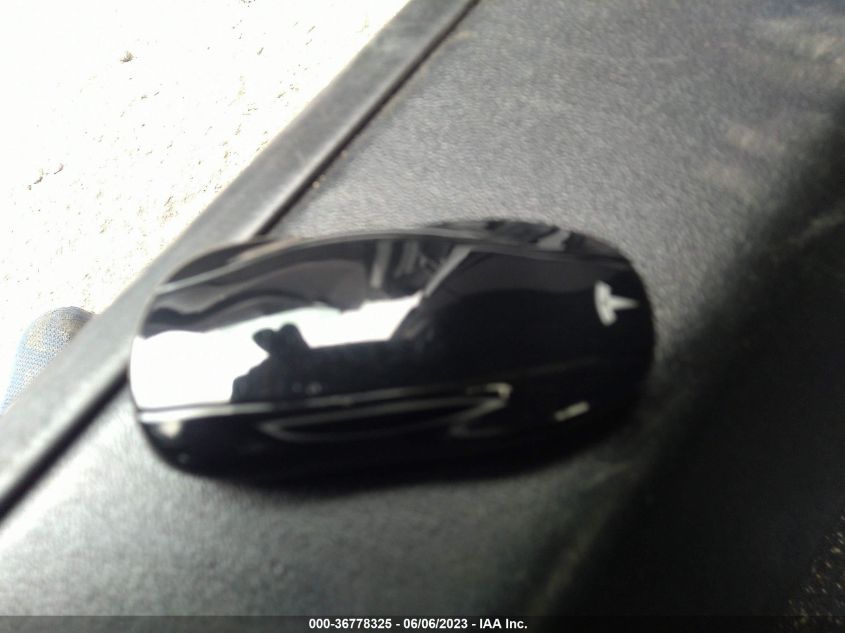 2014 TESLA MODEL S 60 KWH BATTERY/P85 - 5YJSA1H12EFP56737