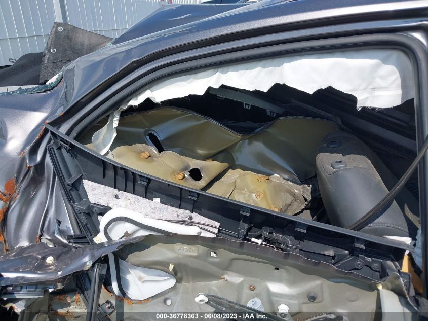 2018 TOYOTA CAMRY LE/SE/XLE/L - 4T1B11HK7JU062812