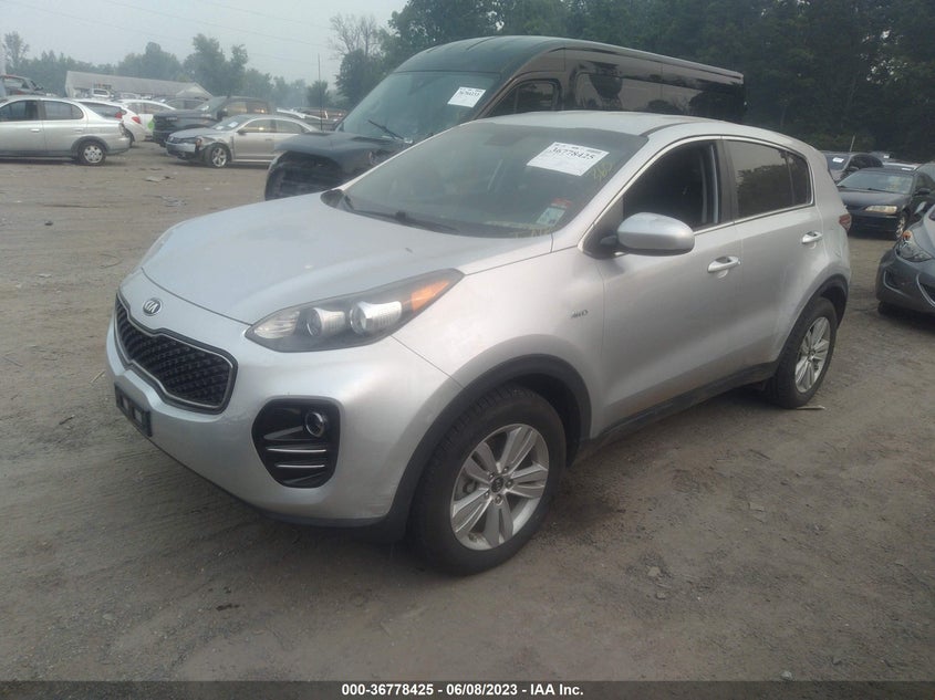 VIN KNDPMCAC0J7331053 2018 KIA SPORTAGE LX