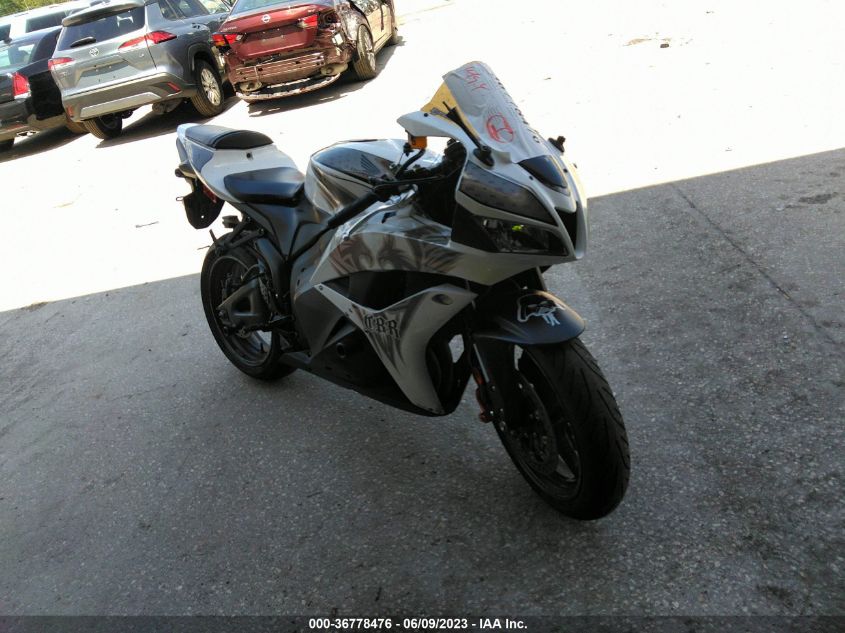 2009 HONDA CBR600 RR - JH2PC40499K201761