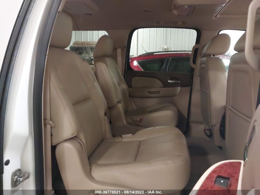 2013 CHEVROLET SUBURBAN 1500 LT - 1GNSKJE71DR186185