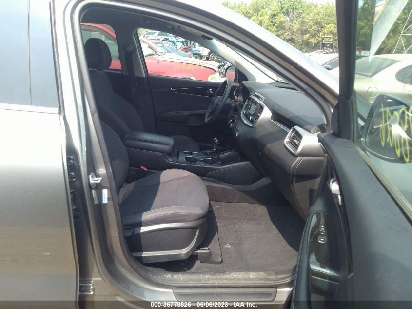 2016 KIA SORENTO LX - 5XYPG4A5XGG036374