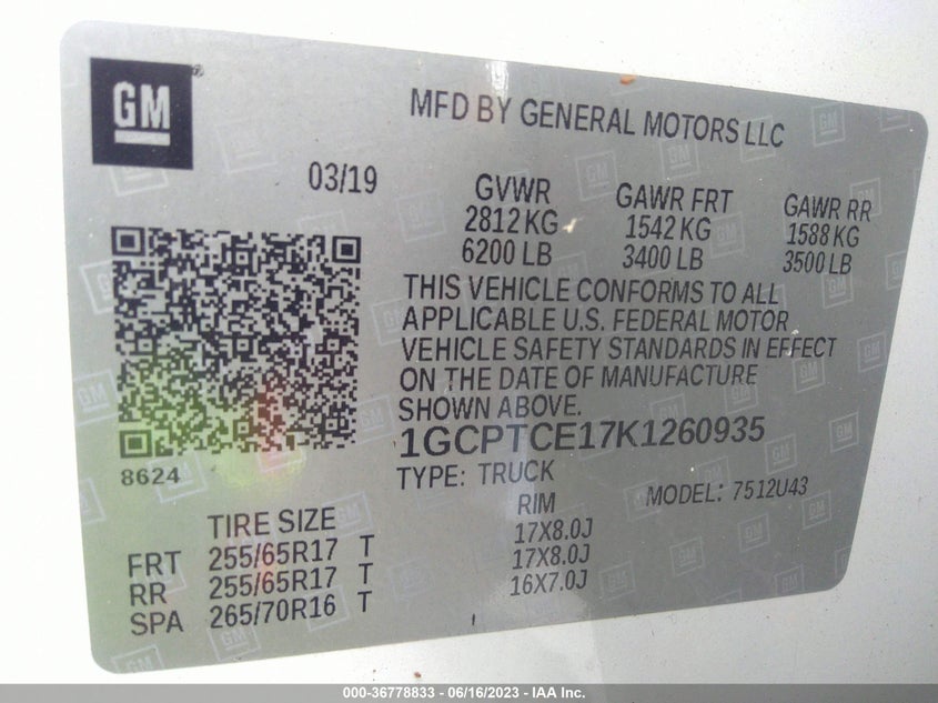 VIN 1GCPTCE17K1260935 2019 CHEVROLET COLORADO 4WD LT