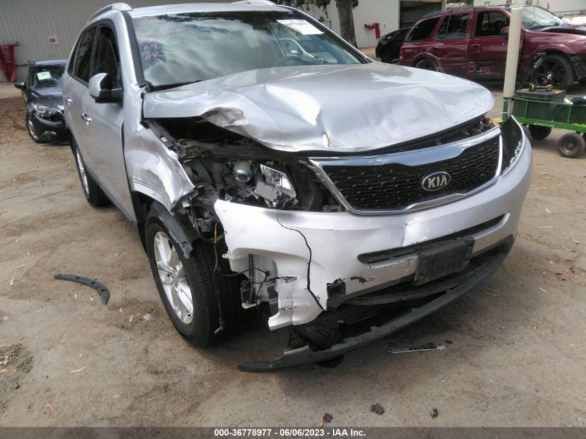 2015 KIA SORENTO LX - 5XYKT4A73FG554459