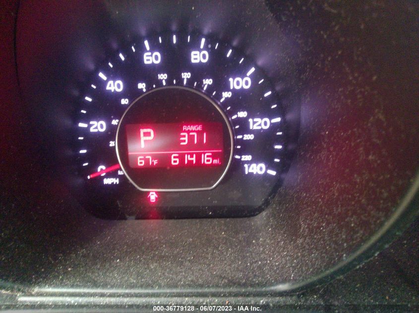 2016 KIA SOUL + - KNDJP3A57G7407939