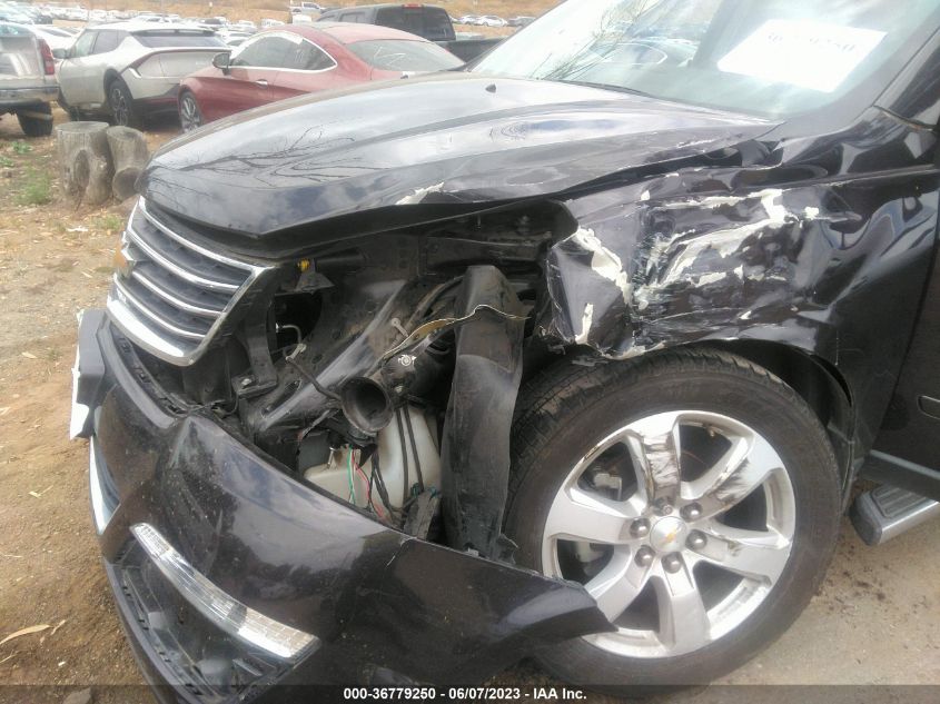 2017 CHEVROLET TRAVERSE LT - 1GNKRGKD0HJ236815