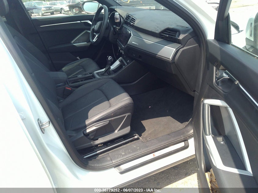 VIN WA1DECF34L1114775 2020 AUDI Q3 S LINE PREMIUM