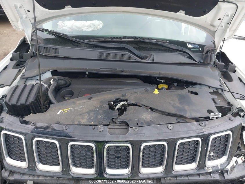 VIN 3C4NJDCB1JT232425 2018 JEEP COMPASS LIMITED