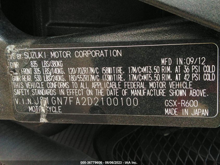 2013 SUZUKI GSX-R600 - JS1GN7FA2D2100100