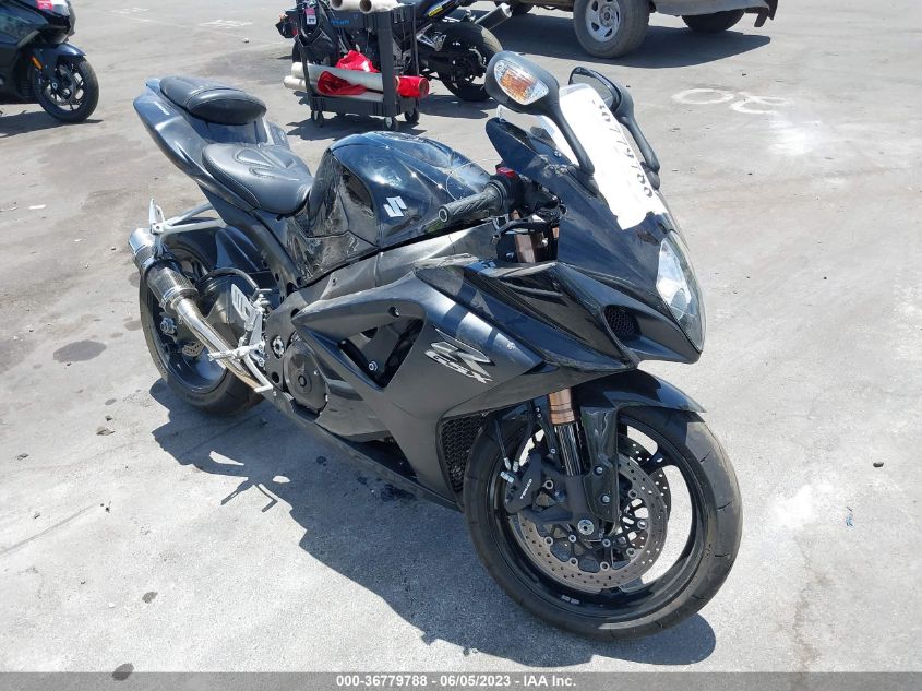 2008 SUZUKI GSX-R1000 - JS1GT77A082108464