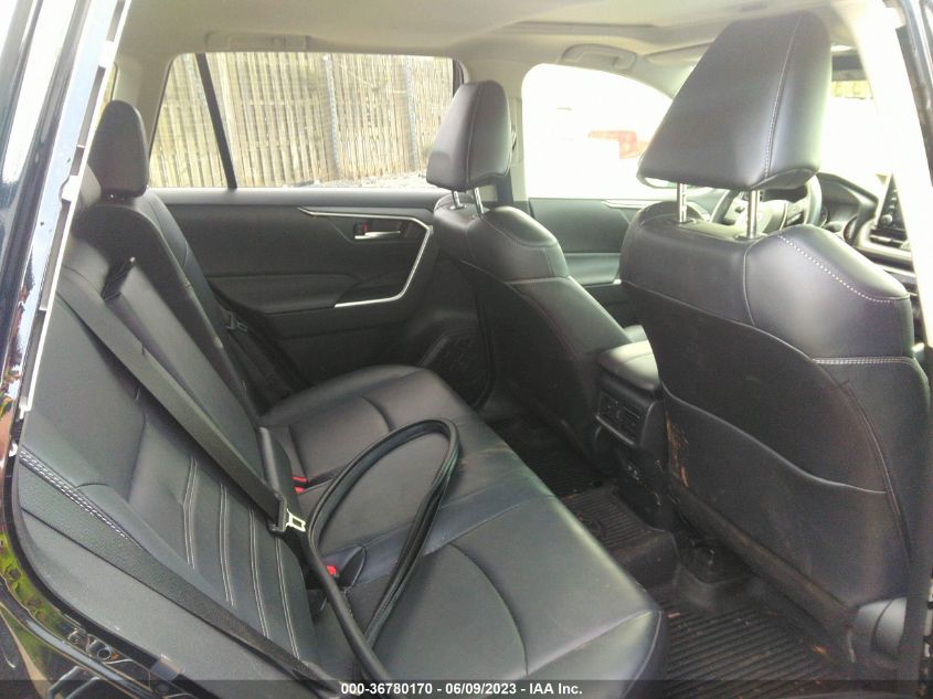 2021 TOYOTA RAV4 XLE PREMIUM - JTMA1RFV7MD075141