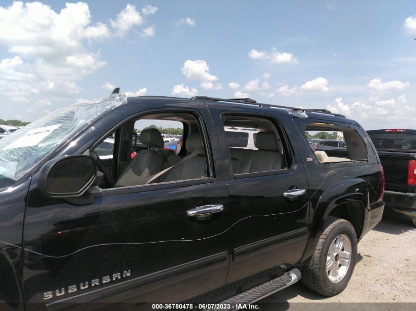 2013 CHEVROLET SUBURBAN LT - 1GNSKJE77DR321024