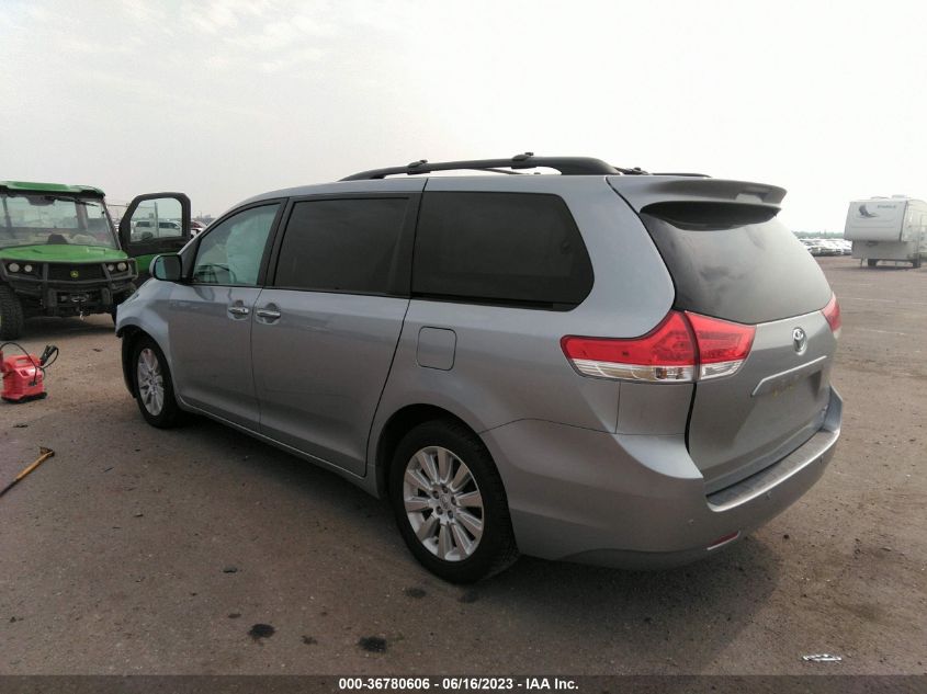 2013 TOYOTA SIENNA XLE/LTD - 5TDDK3DC2DS070166
