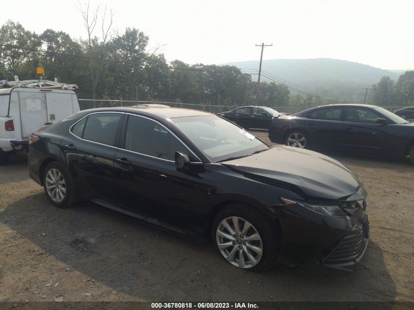 2018 TOYOTA CAMRY LE/SE/XLE/L - 4T1B11HK2JU067240