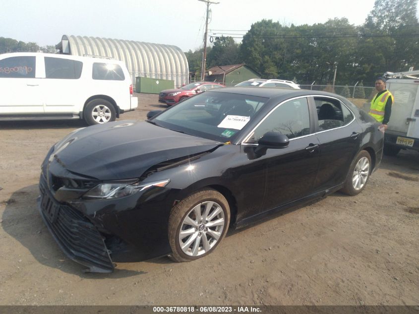 2018 TOYOTA CAMRY LE/SE/XLE/L - 4T1B11HK2JU067240