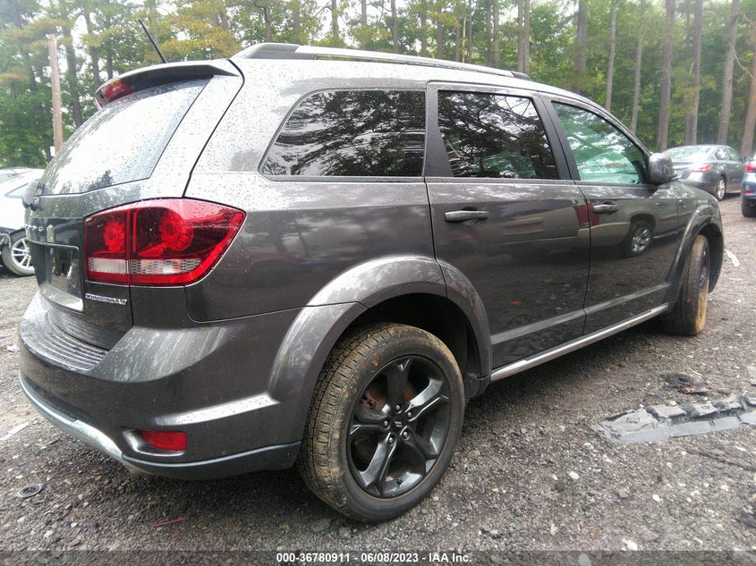 VIN 3C4PDDGG2JT386549 2018 DODGE JOURNEY CROSSROAD
