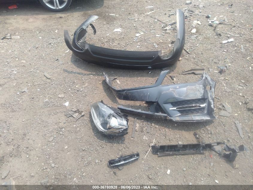 2013 MERCEDES-BENZ C-CLASS C 300 - WDDGF8AB5DA832550