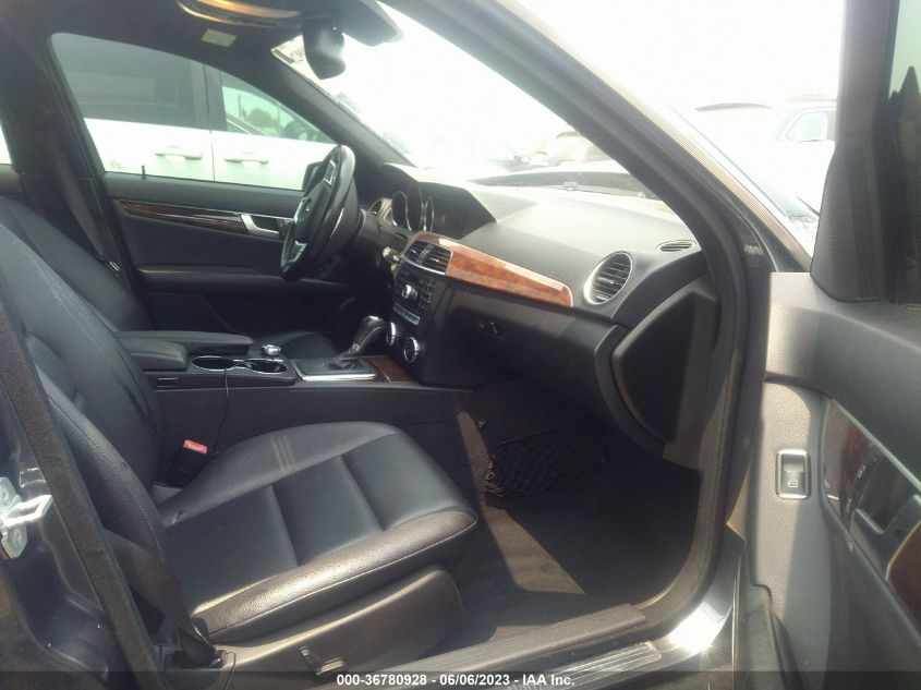 2013 MERCEDES-BENZ C-CLASS C 300 - WDDGF8AB5DA832550