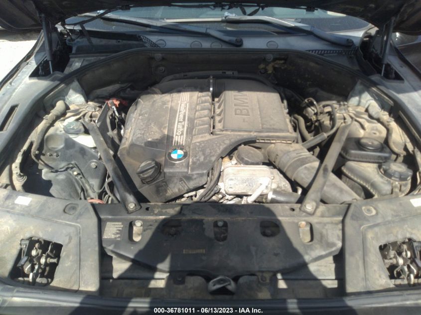 2013 BMW 5 SERIES GRAN TURISMO 535I XDRIVE - WBASP2C59DC339171
