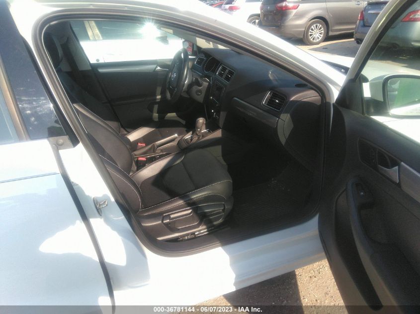 2018 VOLKSWAGEN JETTA 1.4T - 3VWDB7AJ0JM262205