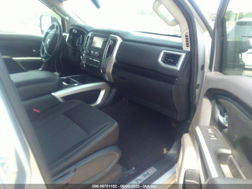 VIN 1N6BA1F47HN555299 2017 NISSAN TITAN XD SV