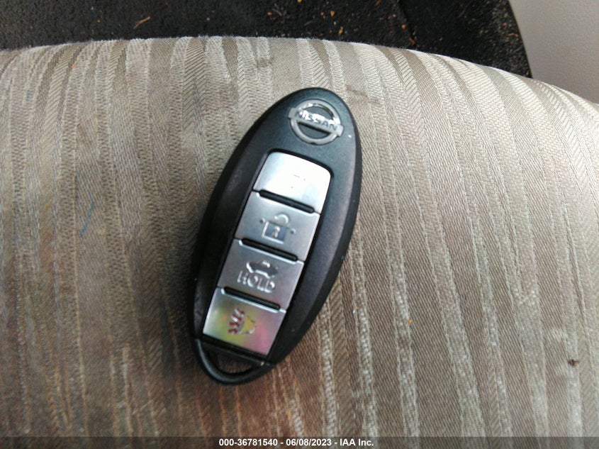 VIN 3N1AB7AP4HY261123 2017 NISSAN SENTRA SV