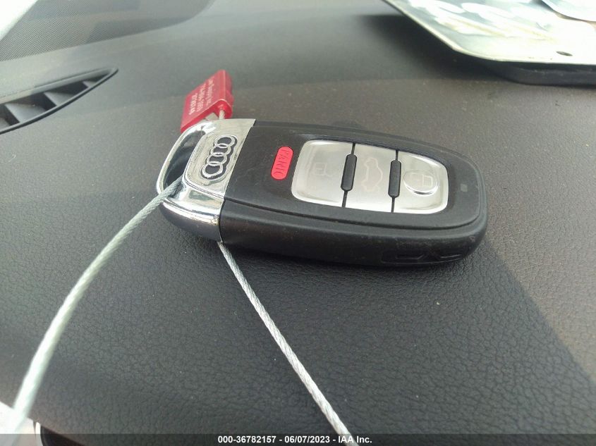 2013 AUDI A4 PREMIUM - WAUBFAFL6DN048638