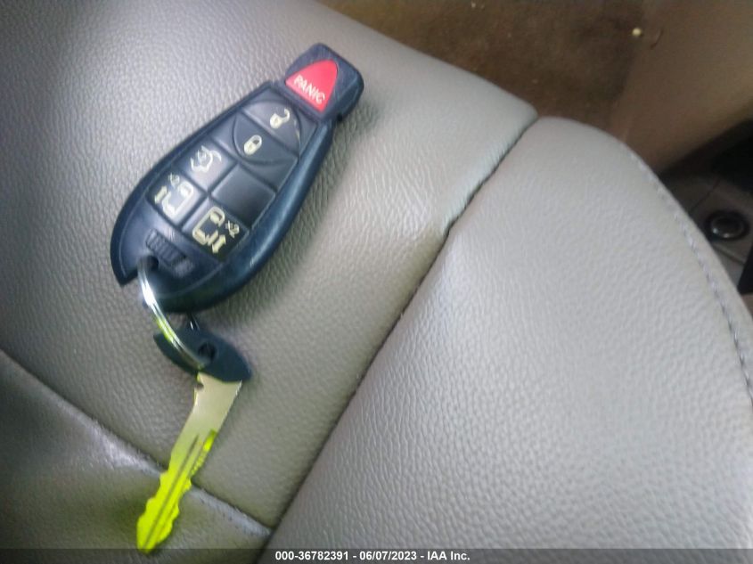 2014 CHRYSLER TOWN & COUNTRY TOURING - 2C4RC1BG1ER399402