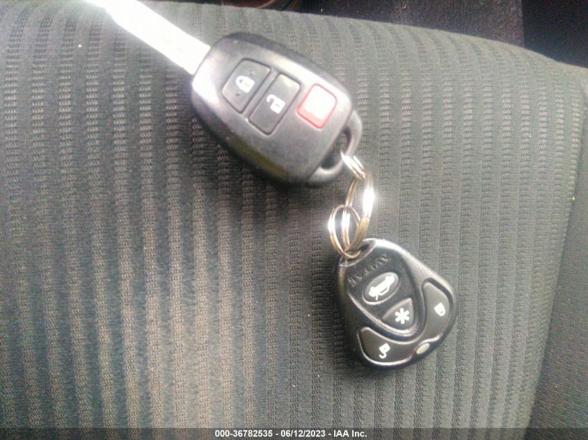 2014 TOYOTA RAV4 XLE - 2T3RFREV1EW199545
