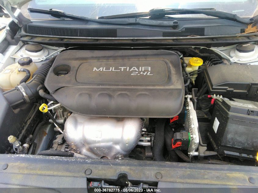 2015 CHRYSLER 200 S - 1C3CCCBBXFN698010