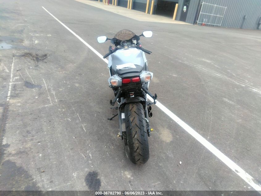 2022 SUZUKI GSX-R750 - JS1GR7MA8N7101389