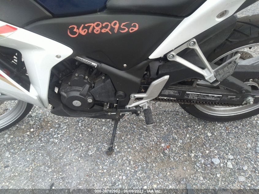 2012 HONDA CBR250 R - MLHMC4109C5200829