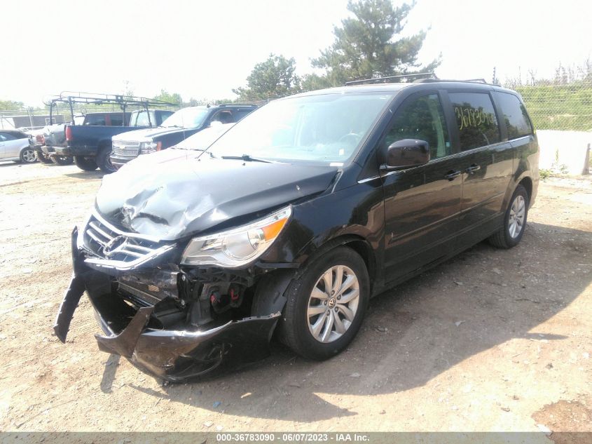 2014 VOLKSWAGEN ROUTAN SE W/RSE & NAVIGATION 2C4RVABG7ER135319