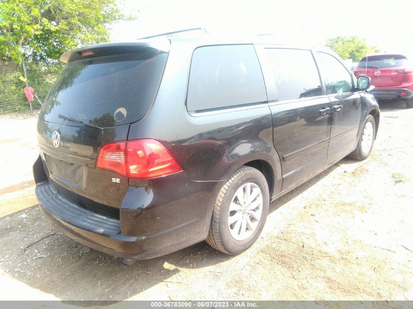 2014 VOLKSWAGEN ROUTAN SE W/RSE & NAVIGATION 2C4RVABG7ER135319