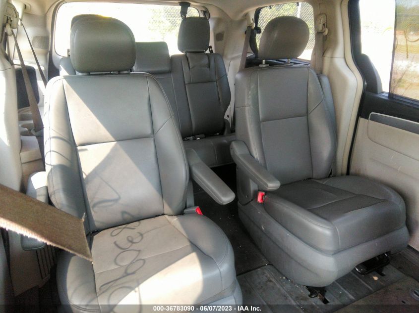2014 VOLKSWAGEN ROUTAN SE W/RSE & NAVIGATION 2C4RVABG7ER135319