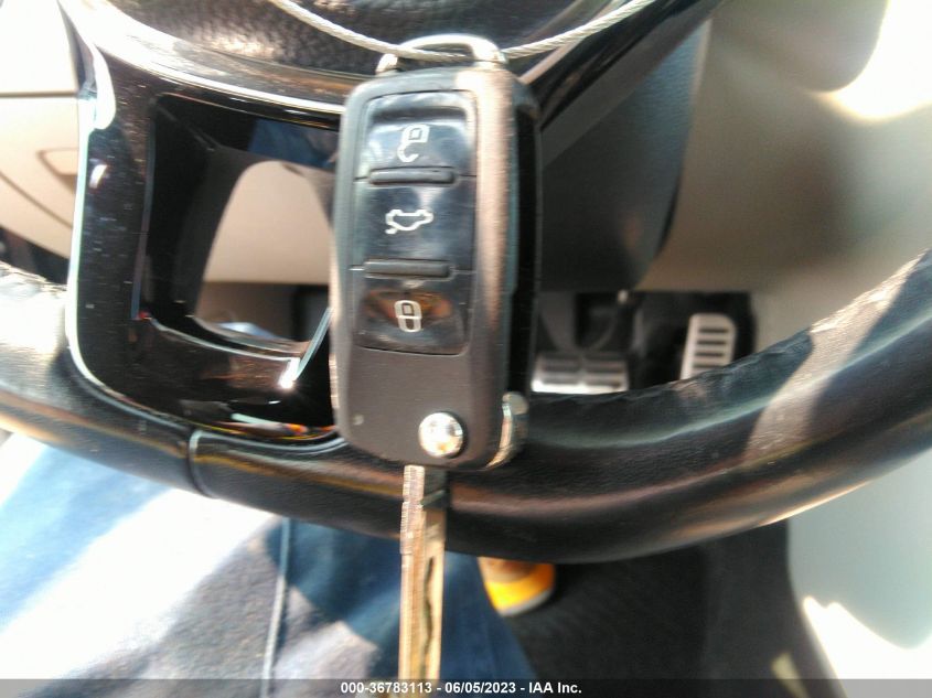 2017 VOLKSWAGEN PASSAT R-LINE W/COMFORT PKG - 1VWDT7A33HC051946