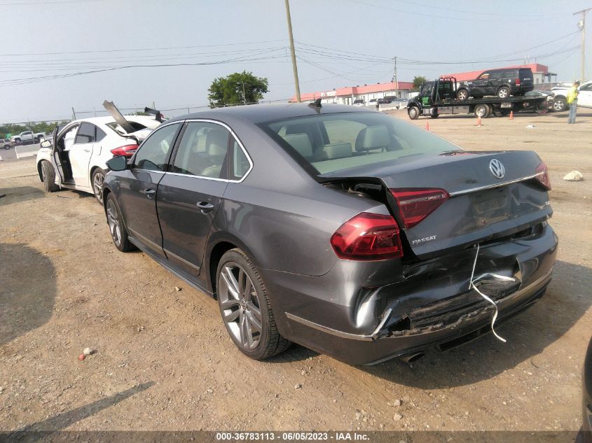 2017 VOLKSWAGEN PASSAT R-LINE W/COMFORT PKG - 1VWDT7A33HC051946