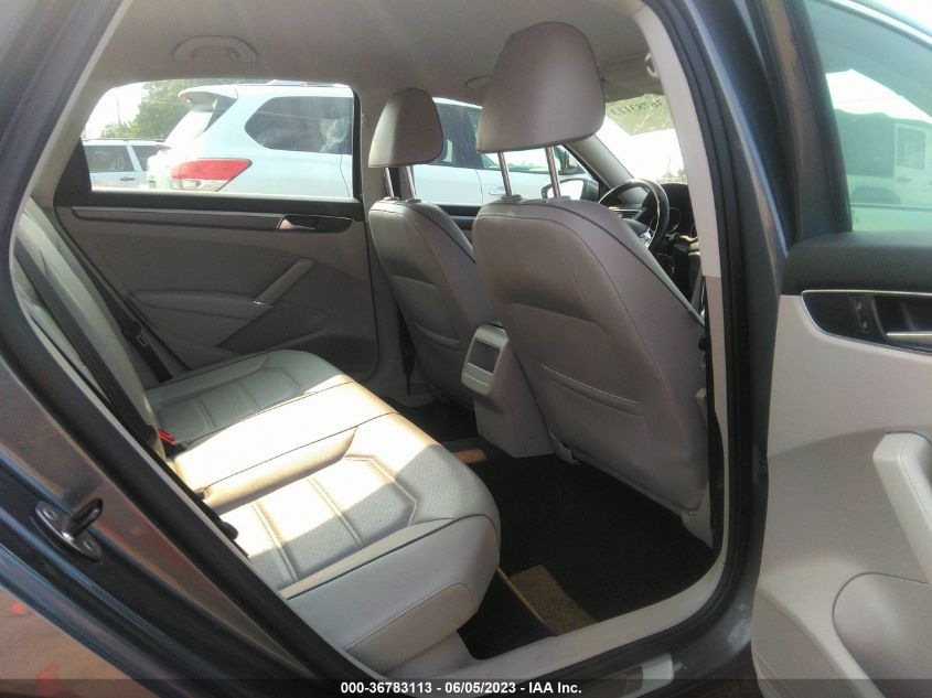 2017 VOLKSWAGEN PASSAT R-LINE W/COMFORT PKG - 1VWDT7A33HC051946