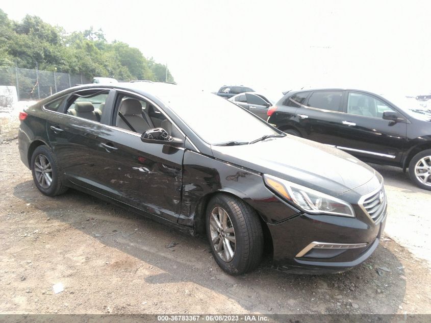 2015 HYUNDAI SONATA 2.4L SE - 5NPE24AF9FH007745