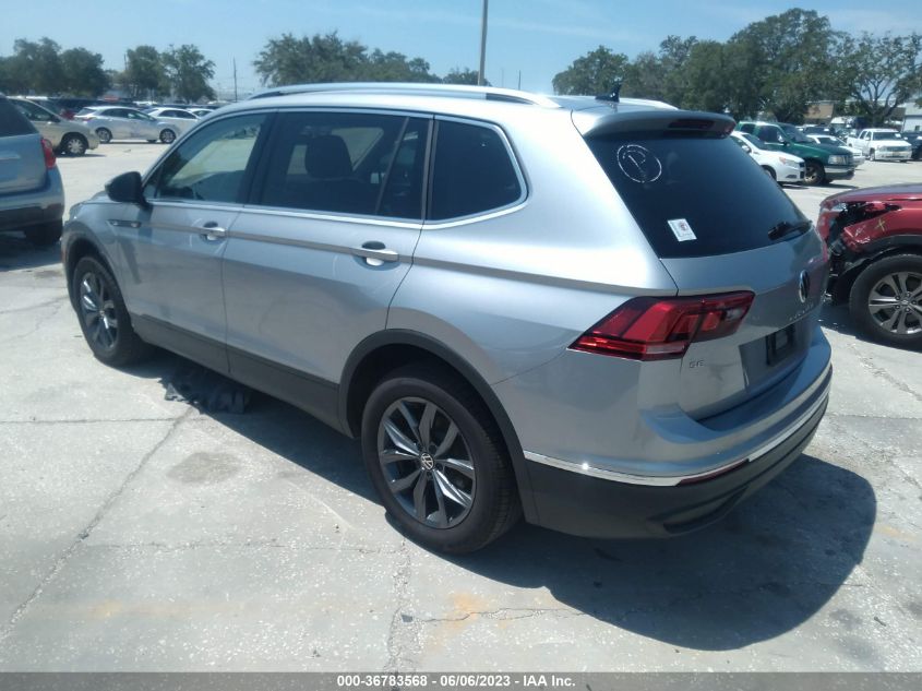 2022 VOLKSWAGEN TIGUAN SE - 3VV2B7AX2NM062156