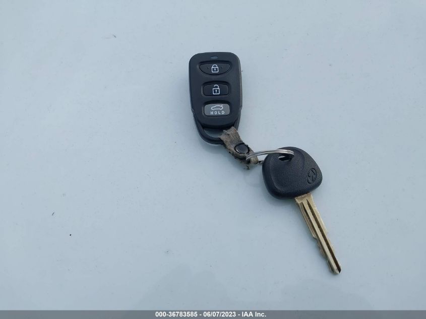 2017 HYUNDAI ELANTRA SE - 5NPD74LFXHH144884