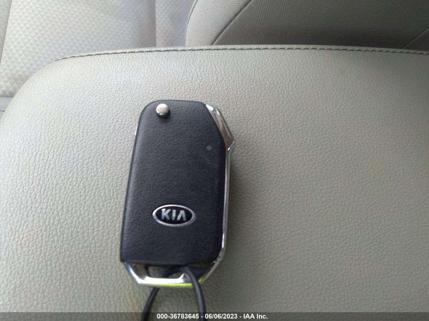 2020 KIA SOUL LX - KNDJ23AU5L7085785