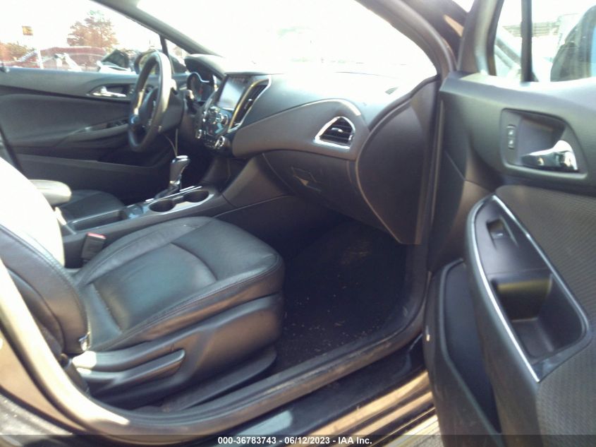 2018 CHEVROLET CRUZE LT - 1G1BE5SM9J7142954