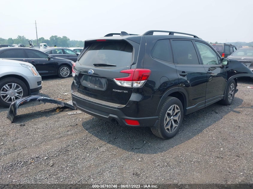 VIN JF2SKAJC5MH531835 2021 SUBARU FORESTER PREMIUM