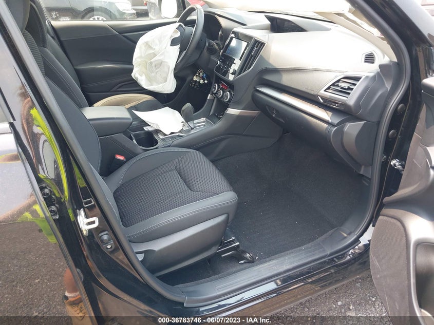 VIN JF2SKAJC5MH531835 2021 SUBARU FORESTER PREMIUM