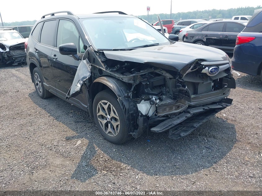 VIN JF2SKAJC5MH531835 2021 SUBARU FORESTER PREMIUM