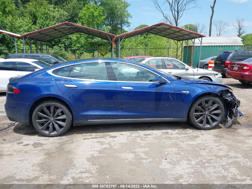 2016 TESLA MODEL S - 5YJSA1E28GF123790