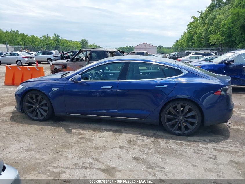 2016 TESLA MODEL S - 5YJSA1E28GF123790