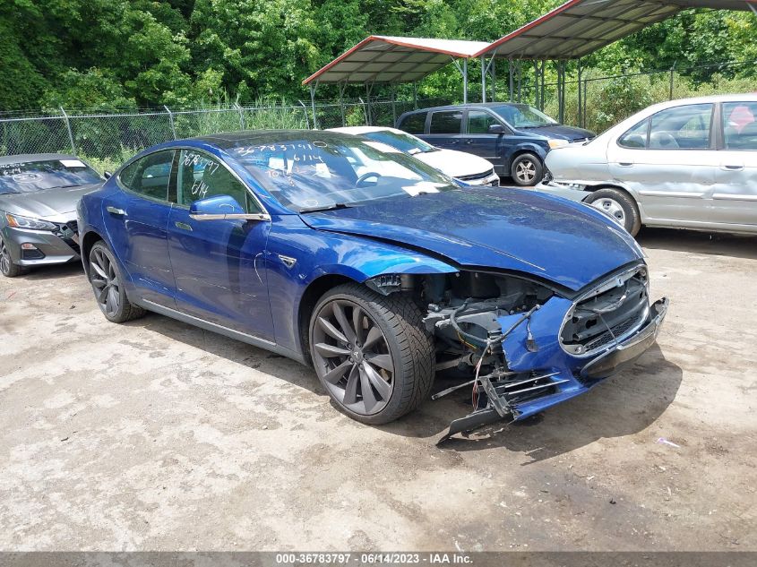 2016 TESLA MODEL S - 5YJSA1E28GF123790