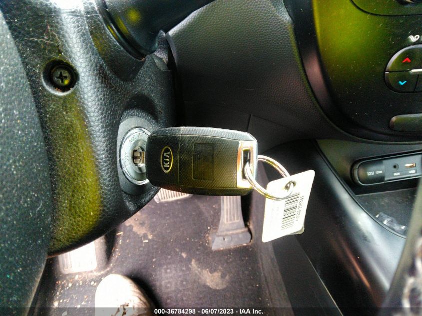 2017 KIA SOUL + - KNDJP3A54H7435912